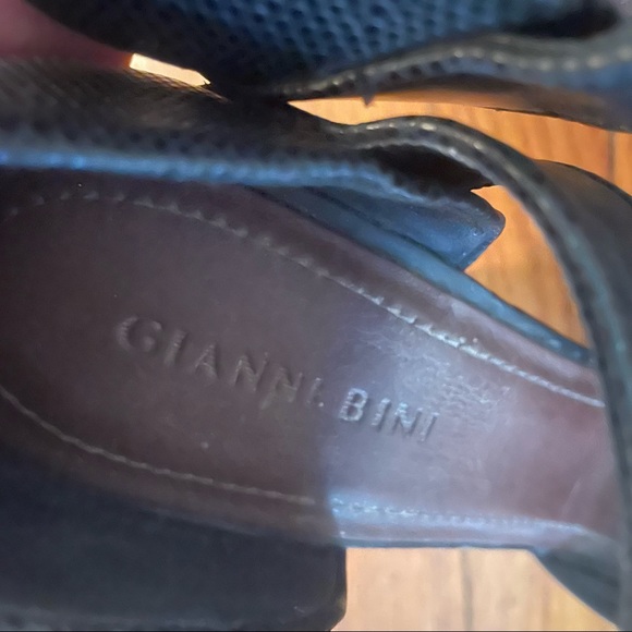Gianni Bini Platform Heels - Picture 10 of 10